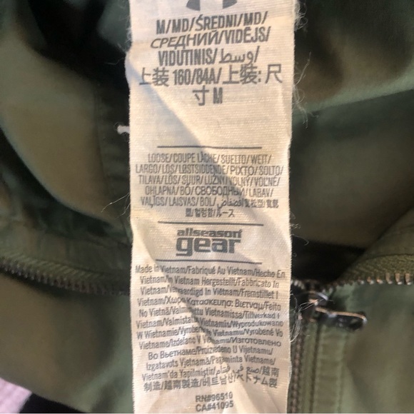 Under Armour Allseason full zip lightweight windbreaker jacket. Sz Medium - Picture 5 of 5